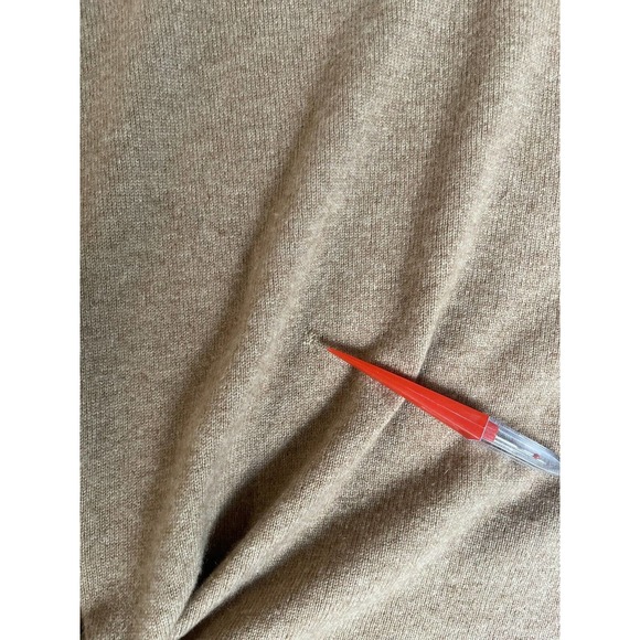 Cinq a sept 100% Cashmere knotted sweater Camel Size M FLAW - Picture 7 of 7